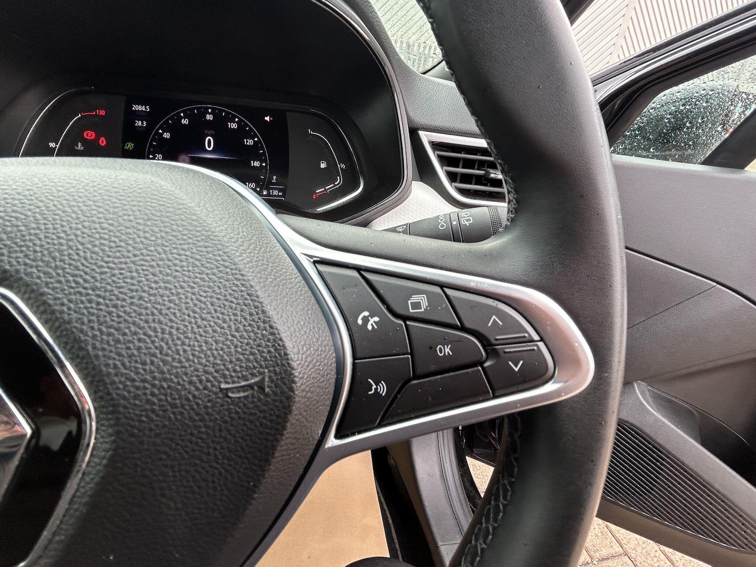 Used Renault Clio 2023 for sale - 76457580: Photo 22