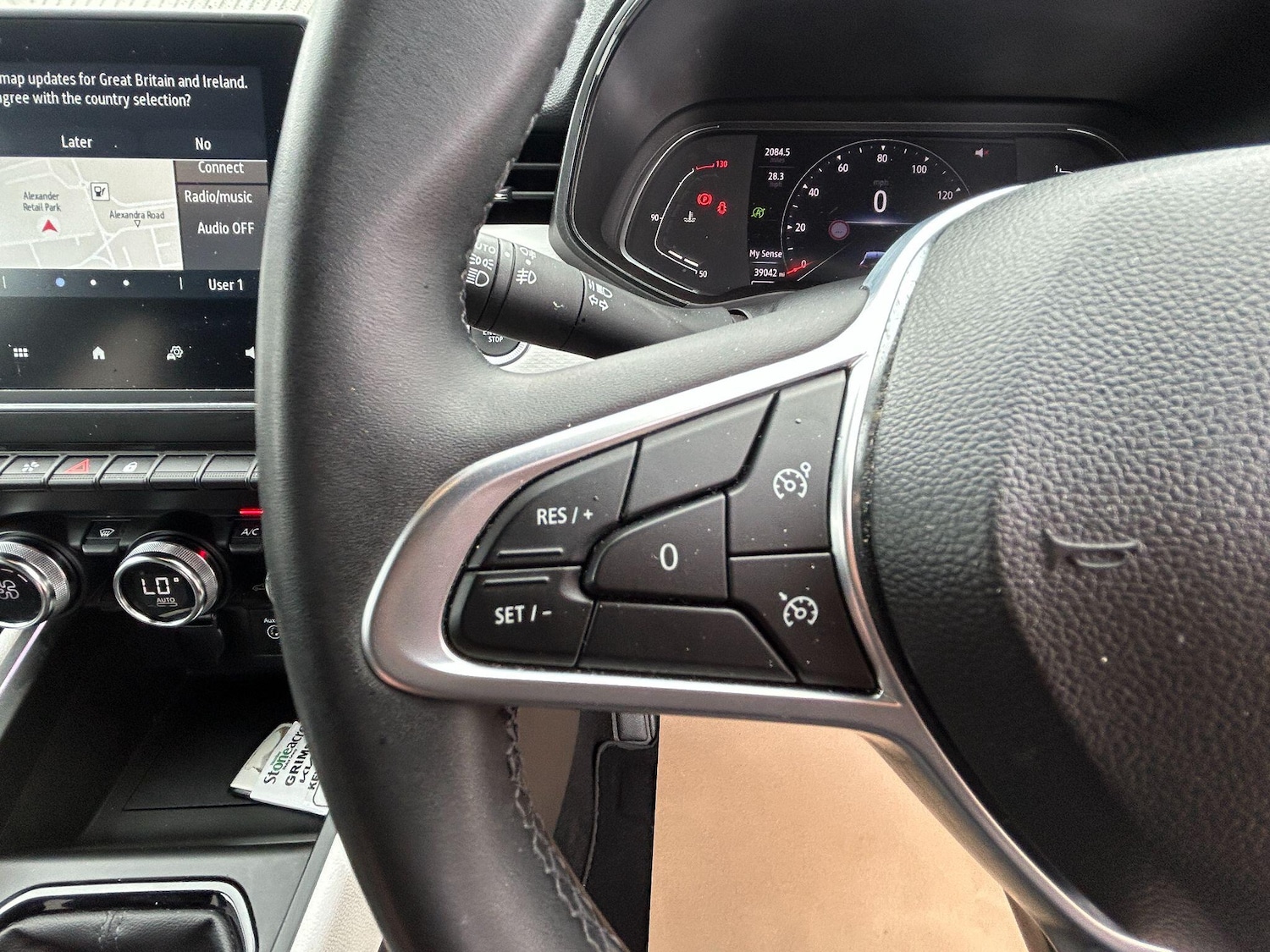 Used Renault Clio 2023 for sale - 76457580: Photo 23