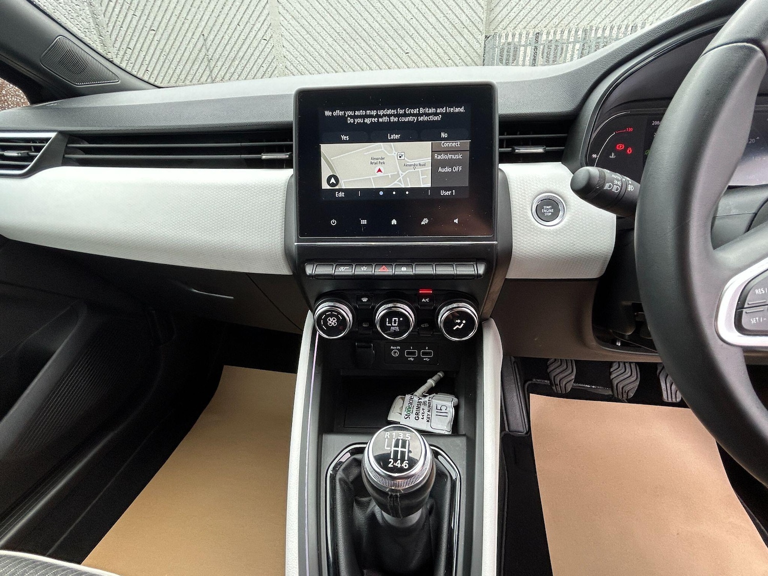 Used Renault Clio 2023 for sale - 76457580: Photo 26