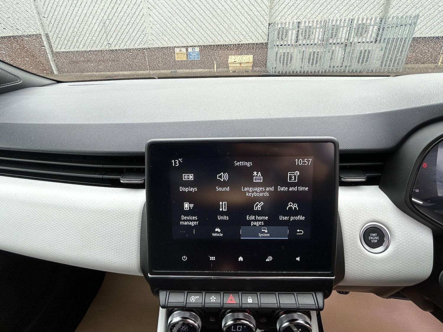 Used Renault Clio 2023 for sale - 76457580: Photo 30