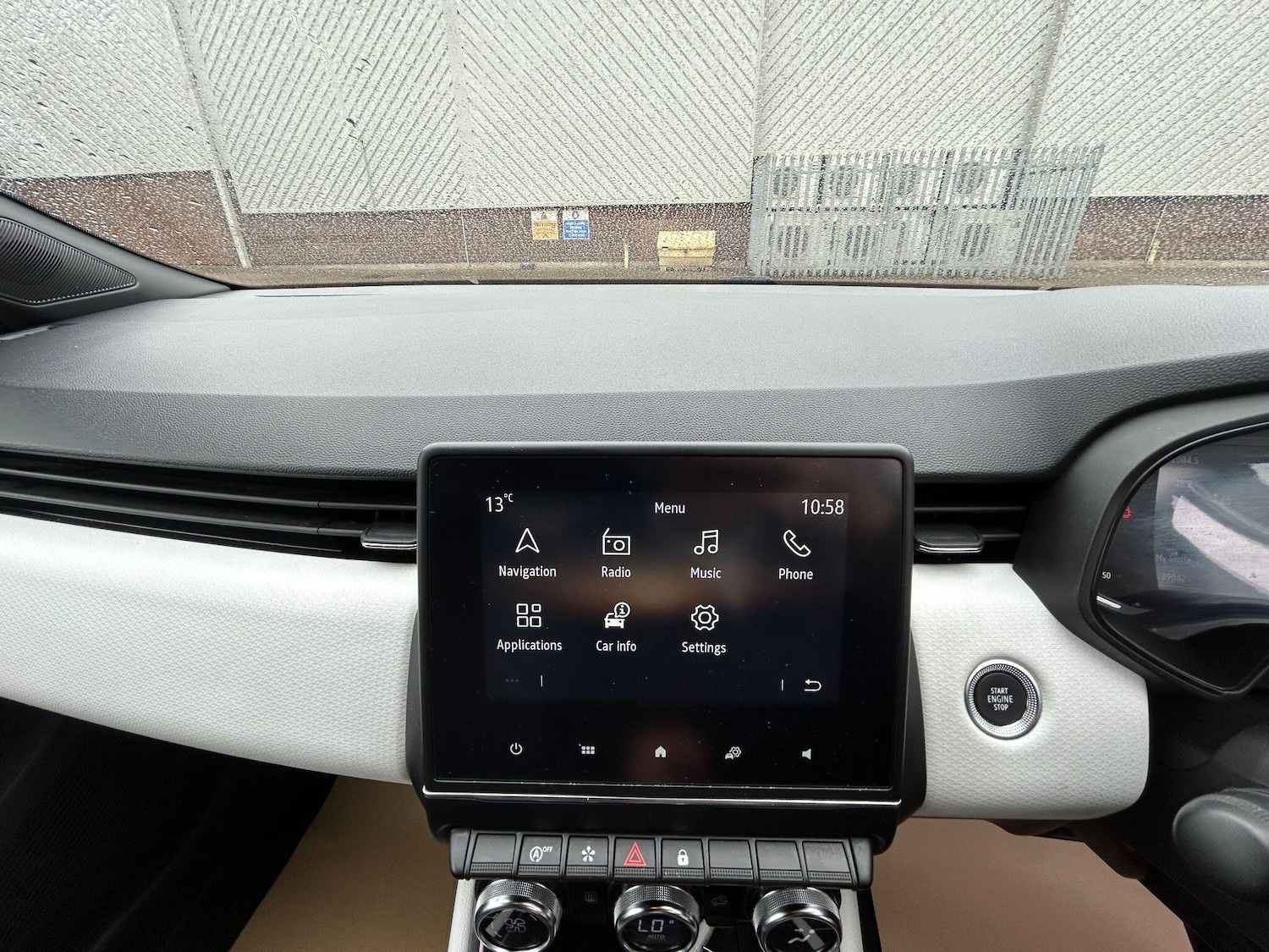 Used Renault Clio 2023 for sale - 76457580: Photo 34