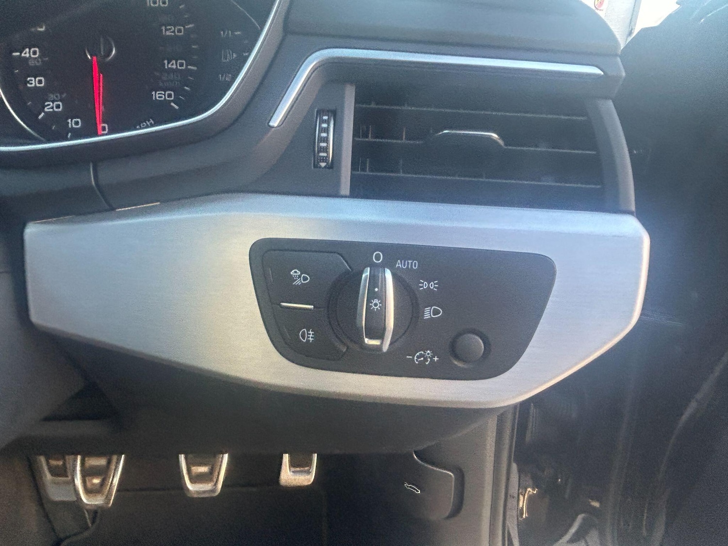 Used Audi A4 2019 for sale - 76378104: Photo 18