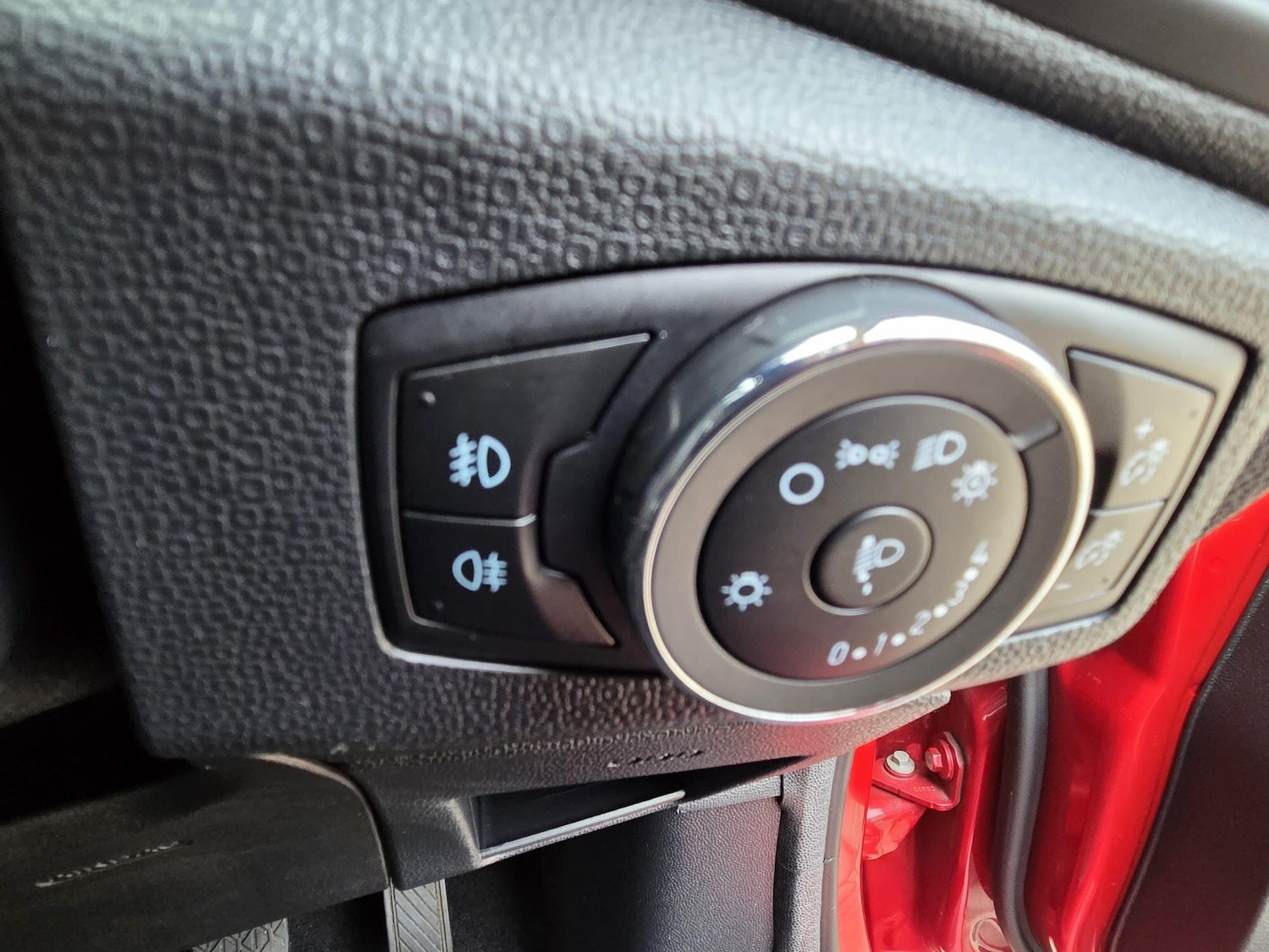 Used Ford Ecosport for sale - 77970382: Photo 21