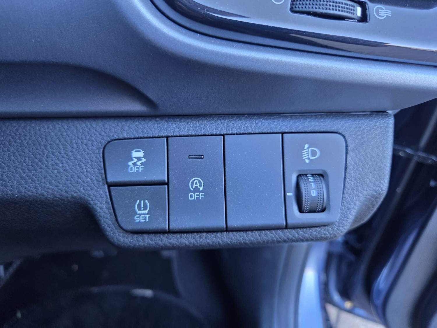 Used Kia Stonic 2025 for sale - 76441296: Photo 15