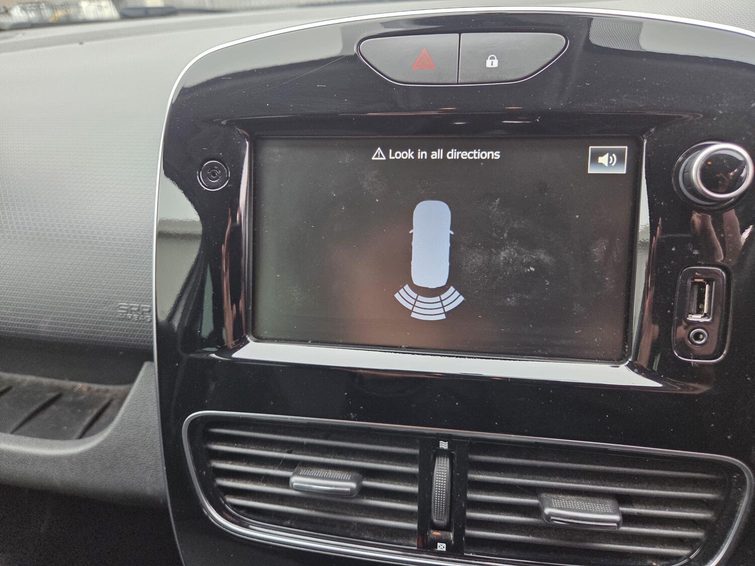 Used Renault Clio 2019 for sale - 78007575: Photo 33