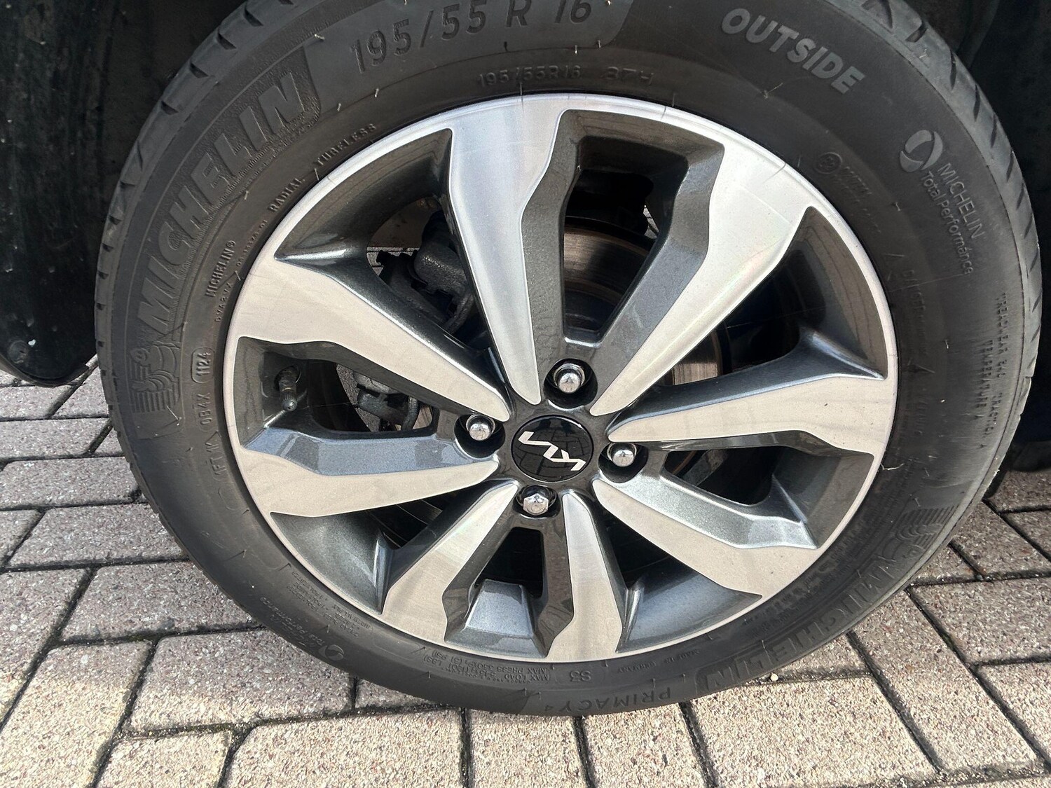 Used Kia Stonic 2024 for sale - 76239124: Photo 11