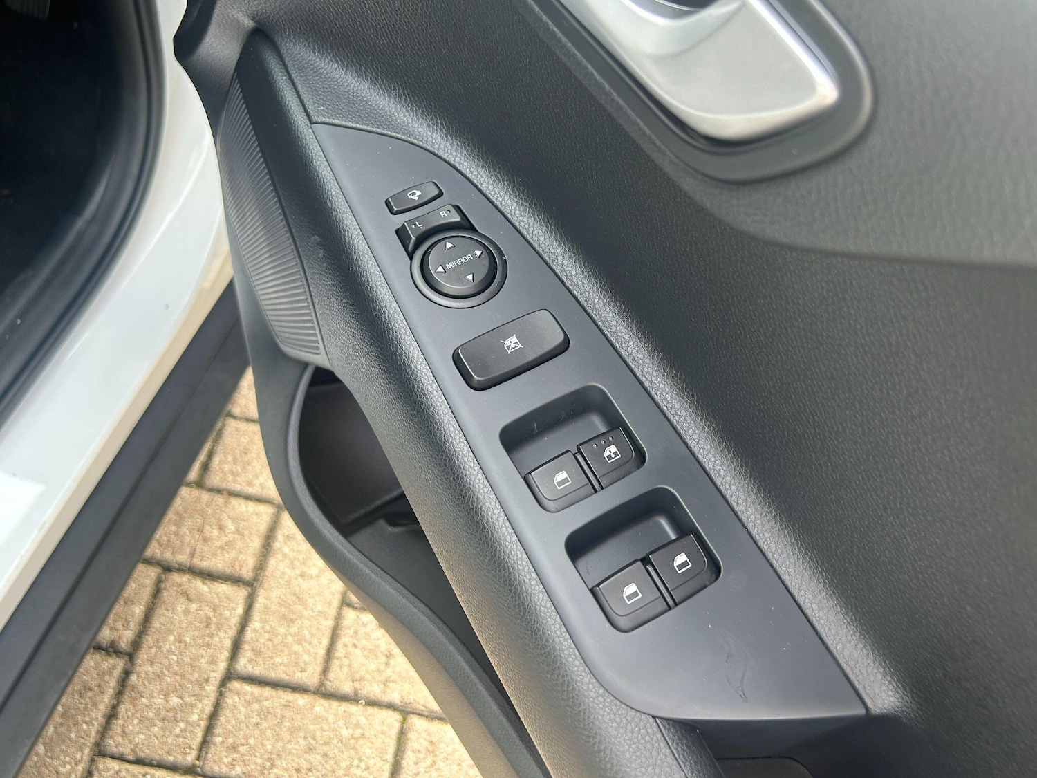 Used Kia Stonic 2024 for sale - 76239124: Photo 18