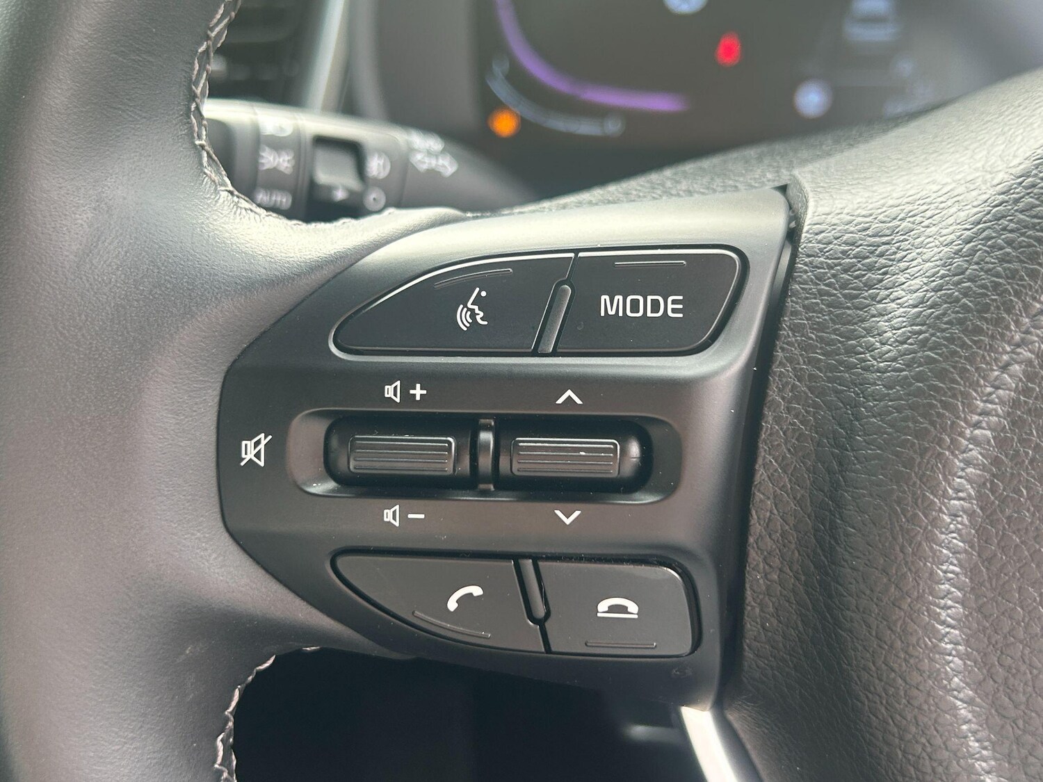 Used Kia Stonic 2024 for sale - 76239124: Photo 27