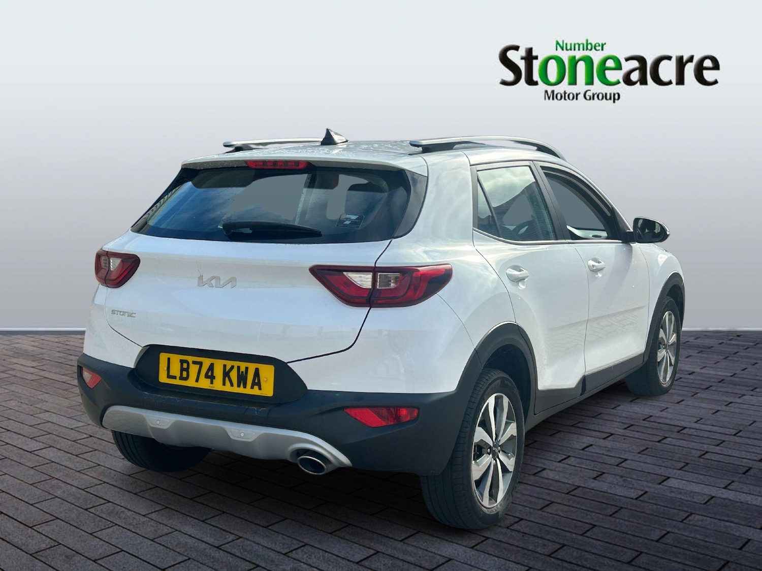 Used Kia Stonic 2024 for sale - 76239124: Photo 3