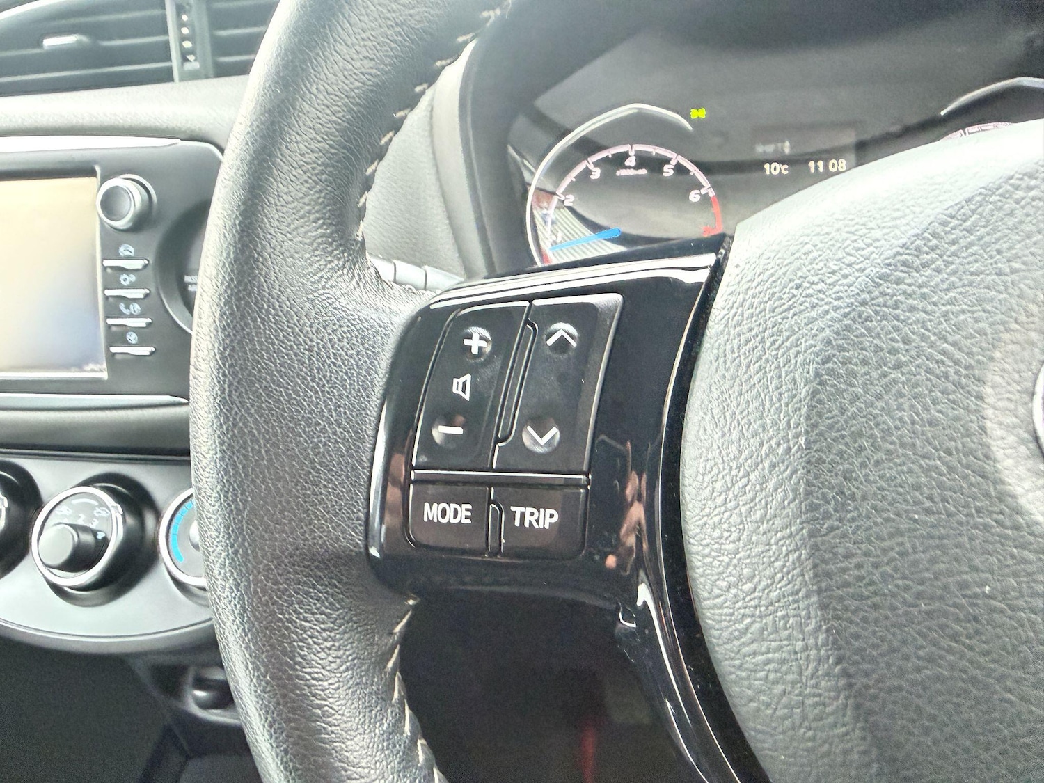 Used Toyota Yaris 2018 for sale - 76965112: Photo 17