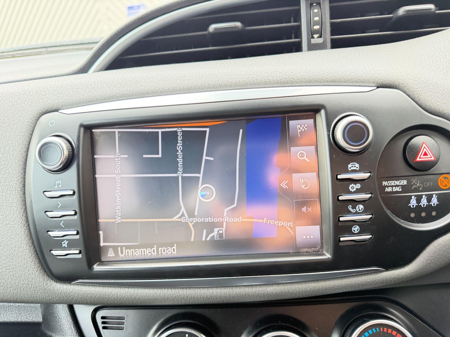 Used Toyota Yaris 2018 for sale - 76965112: Photo 26