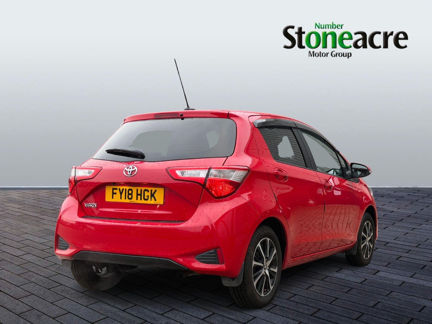 Used Toyota Yaris 2018 for sale - 76965112: Photo 3