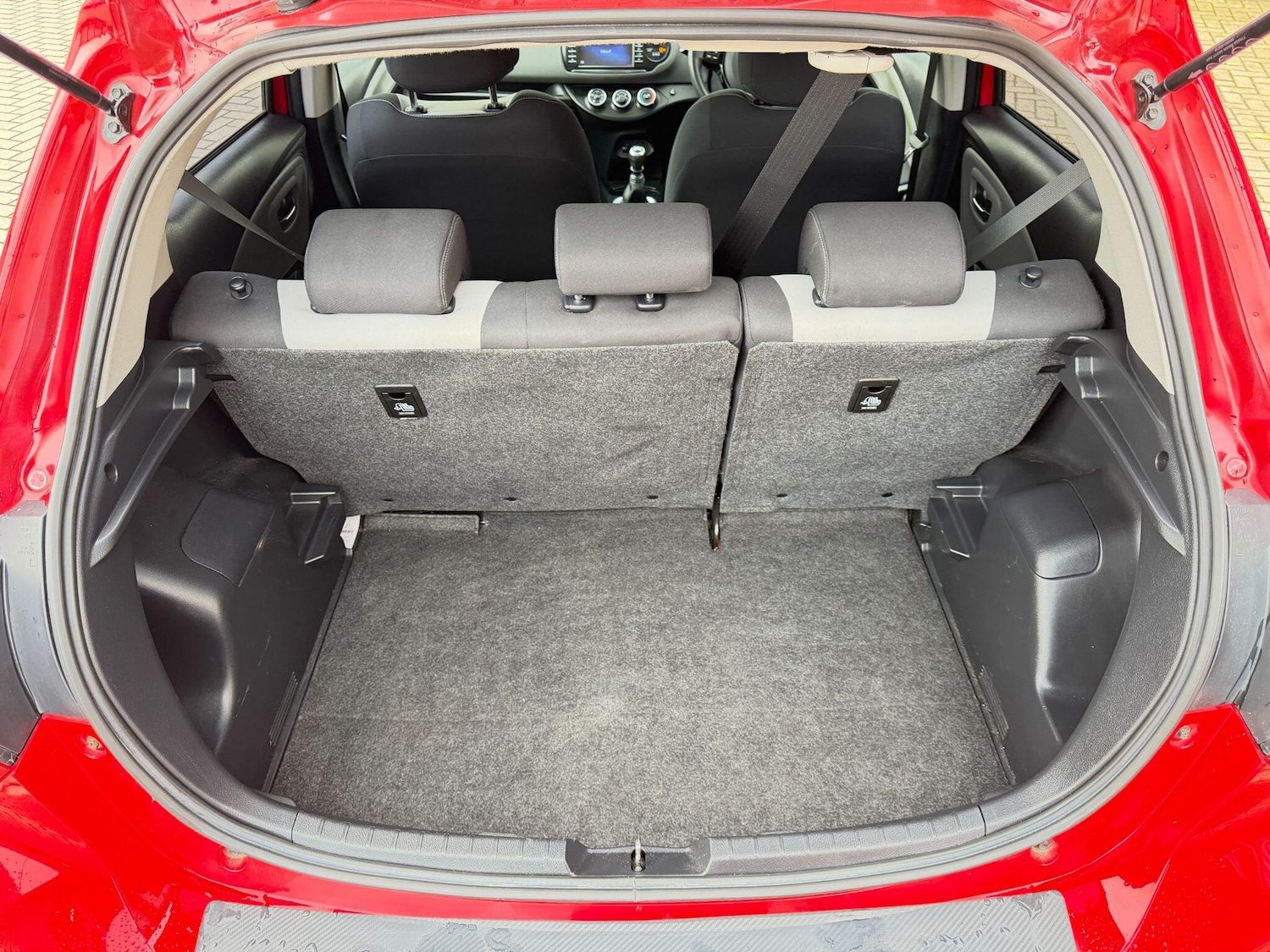 Used Toyota Yaris 2018 for sale - 76965112: Photo 9