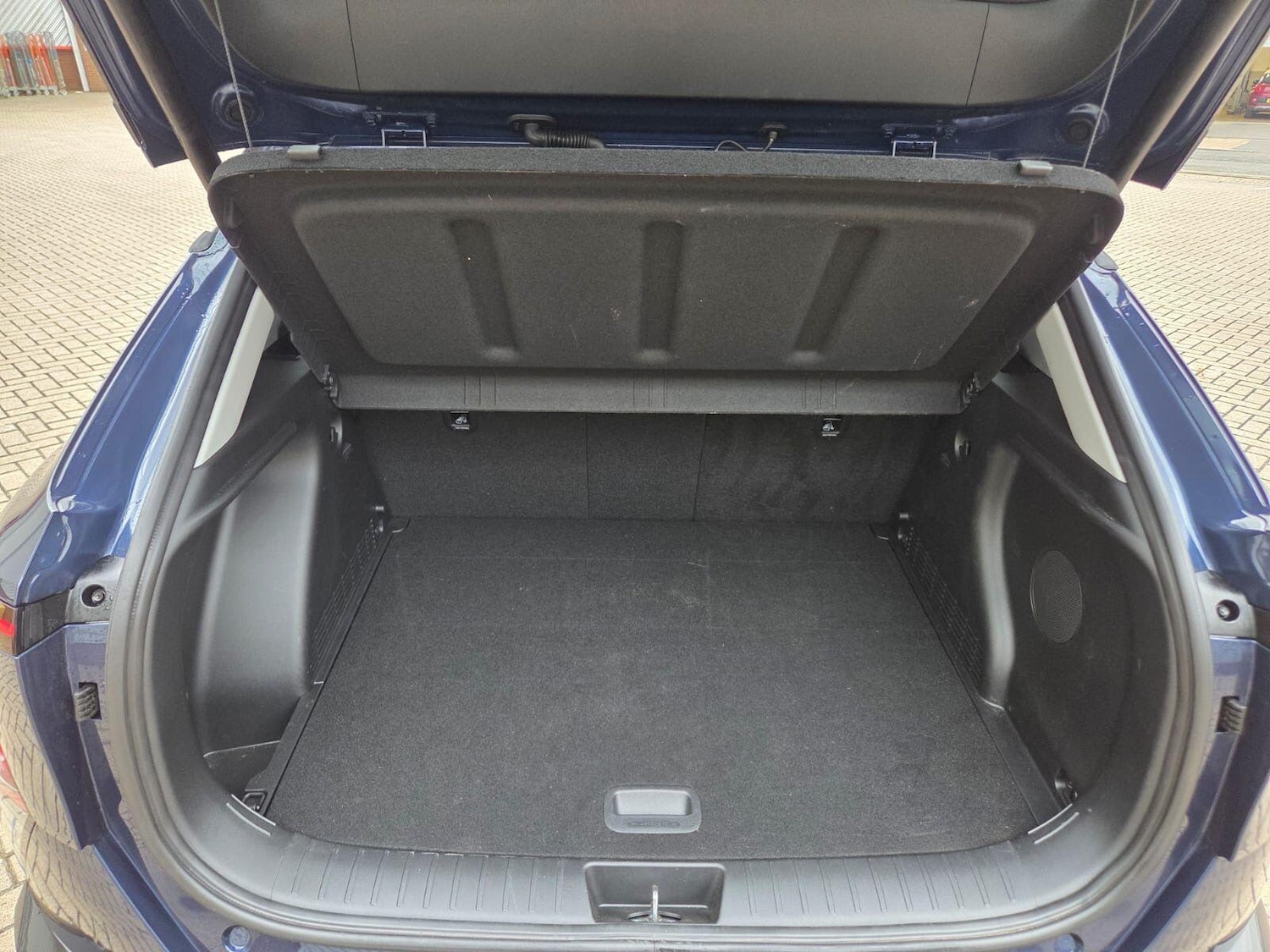 Used Hyundai KONA 2025 for sale - 76965304: Photo 11