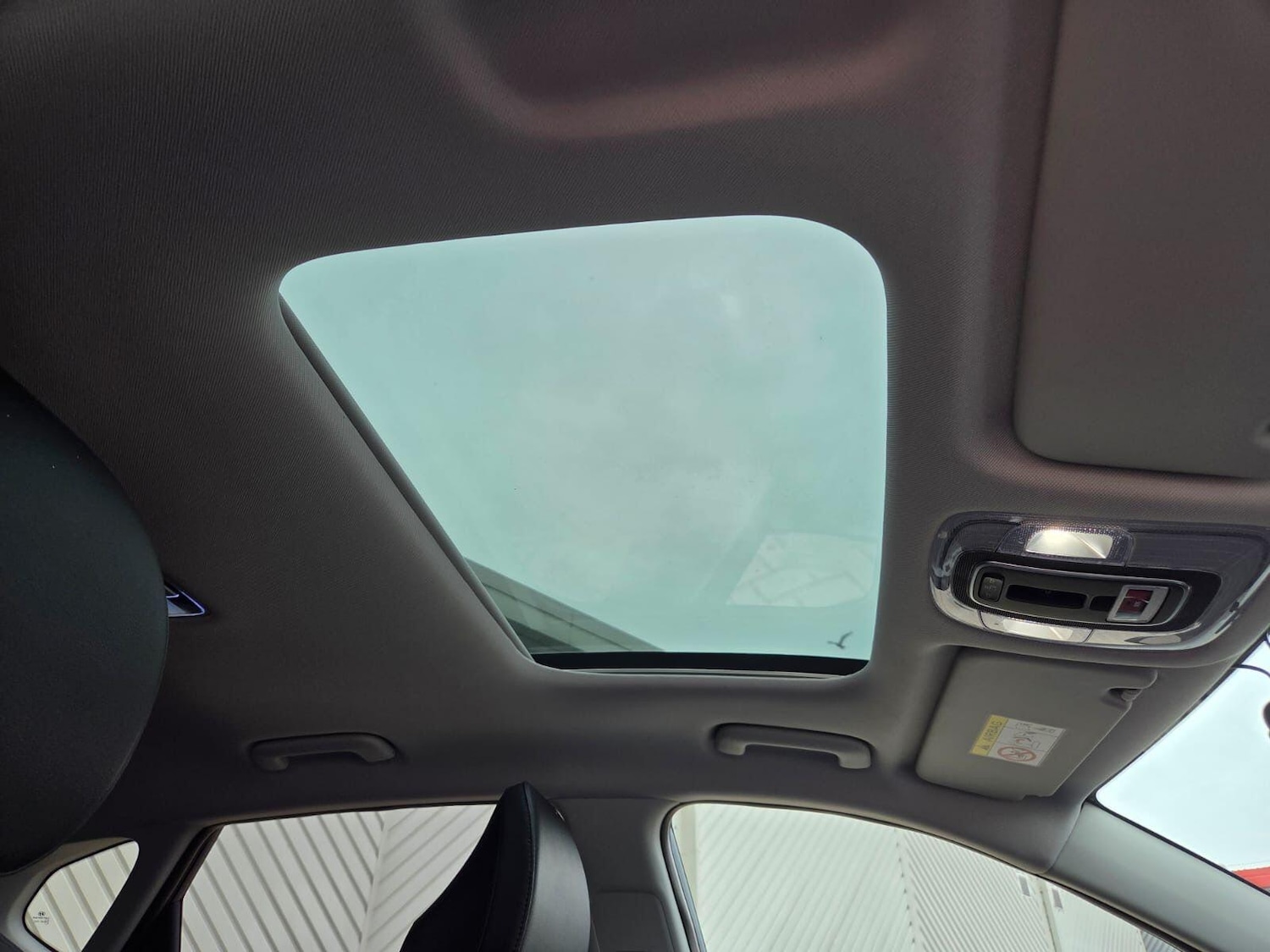 Used Hyundai KONA 2025 for sale - 76965304: Photo 27