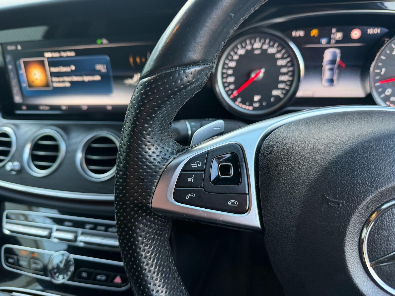 Used Mercedes-Benz E Class 2017 for sale - 77395825: Photo 22