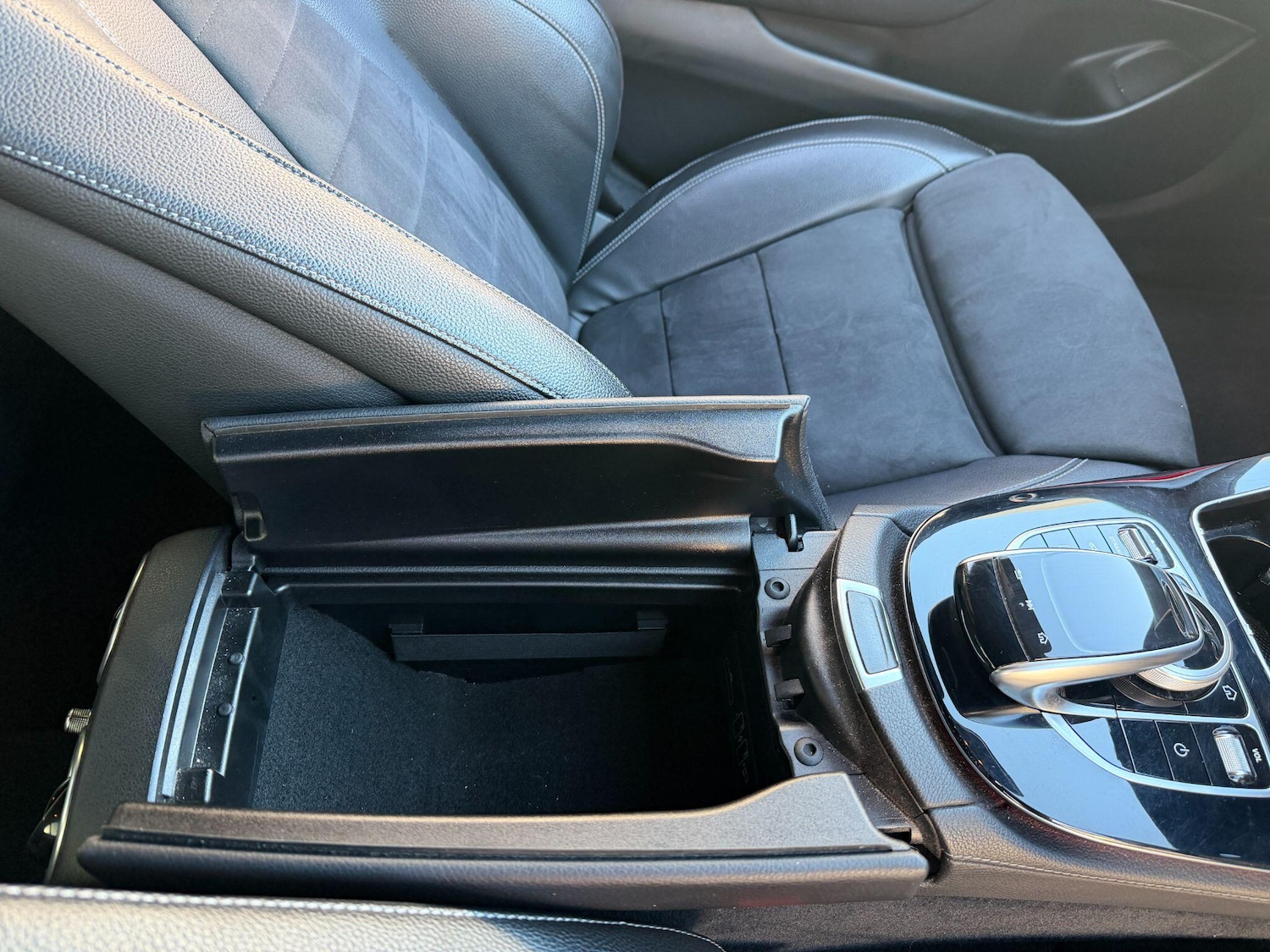 Used Mercedes-Benz E Class 2017 for sale - 77395825: Photo 38