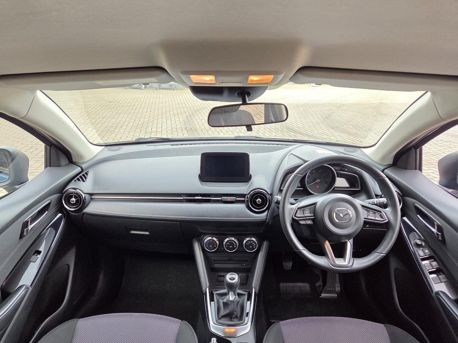 Used Mazda Mazda2 2018 for sale - 77940621: Photo 14