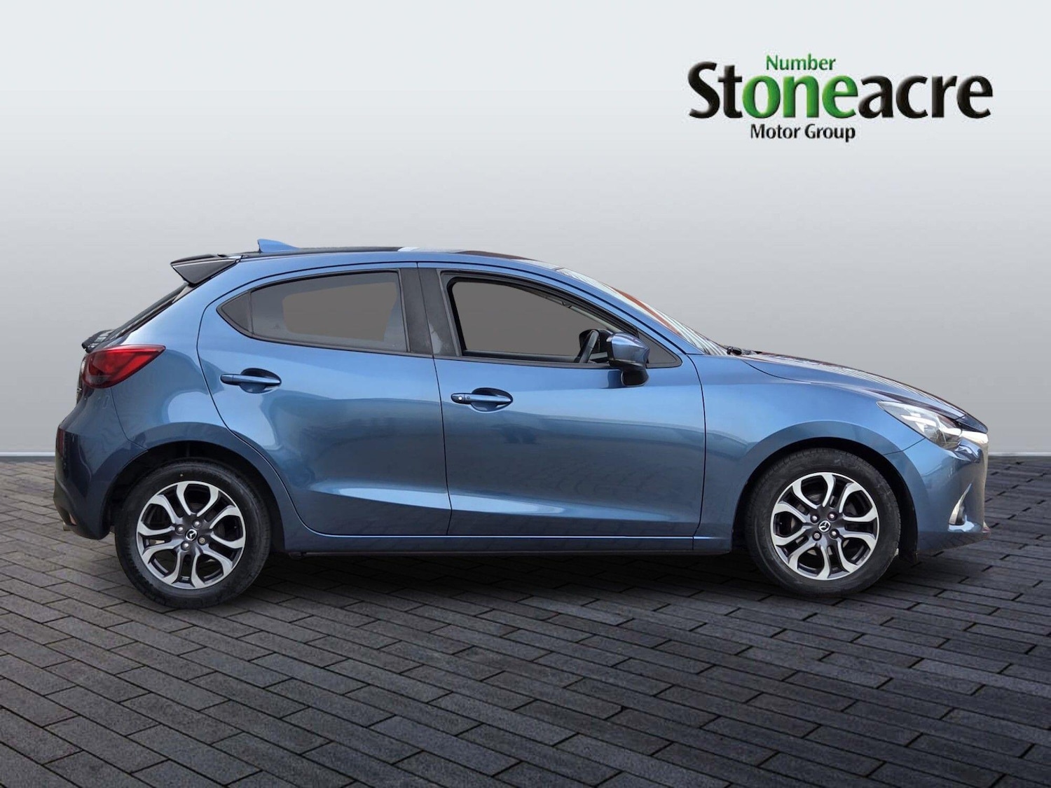 Used Mazda Mazda2 2018 for sale - 77940621: Photo 2