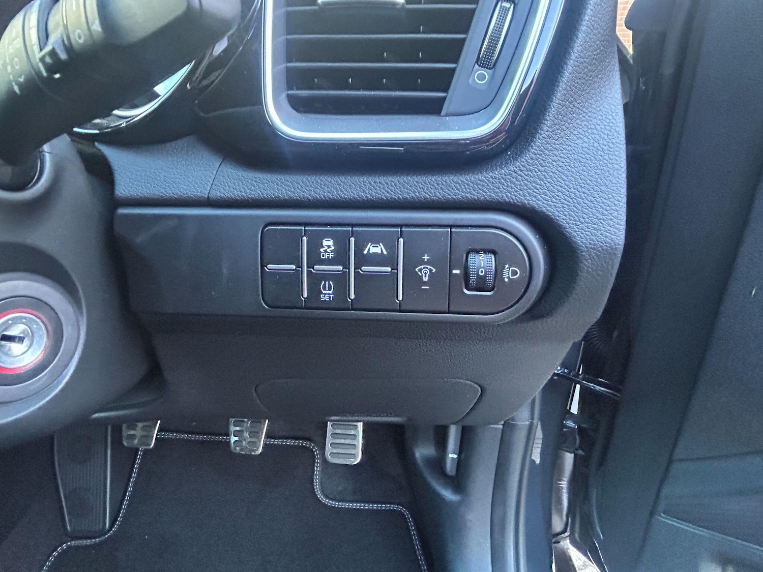 Used Kia XCeed 2025 for sale - 76866351: Photo 18