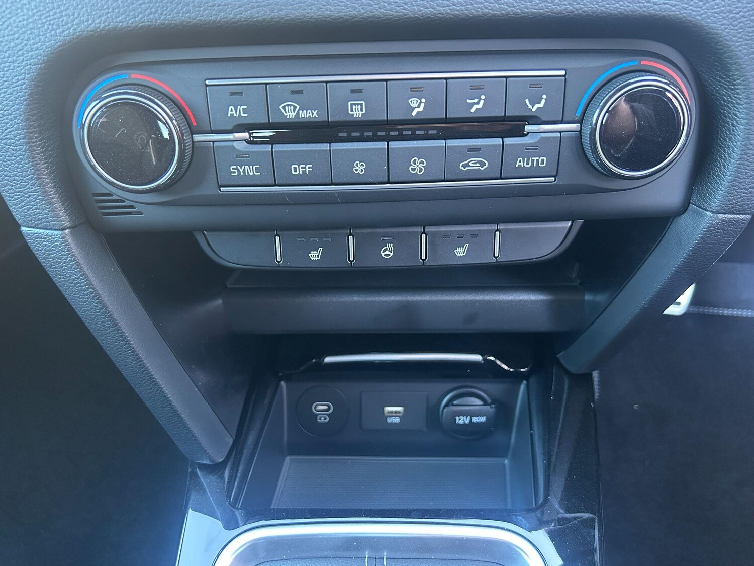 Used Kia XCeed 2025 for sale - 76866351: Photo 21