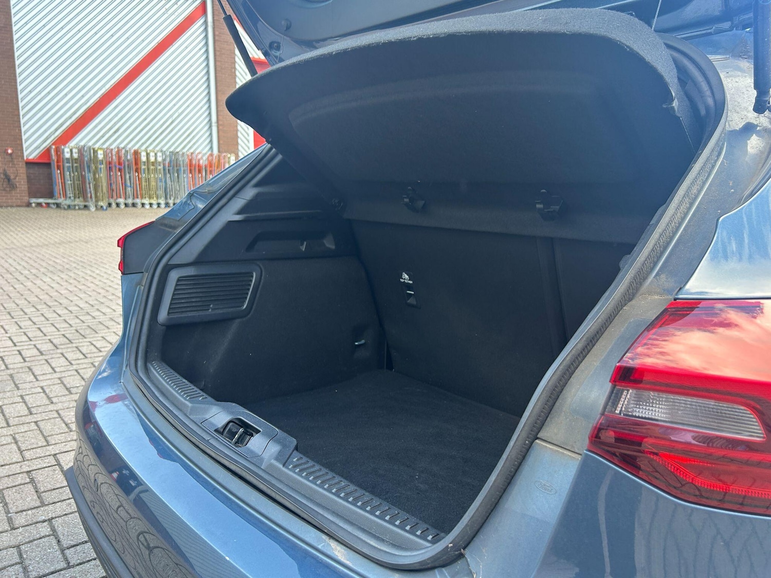 Used Ford Focus 2023 for sale - 76377608: Photo 10