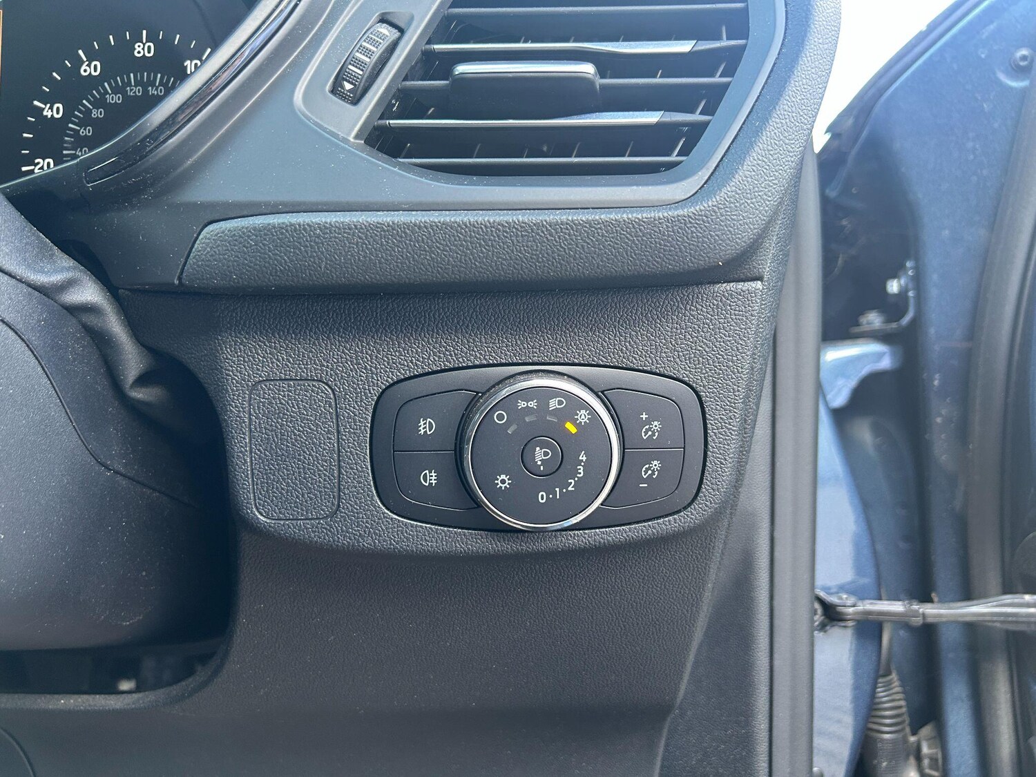 Used Ford Focus 2023 for sale - 76377608: Photo 17