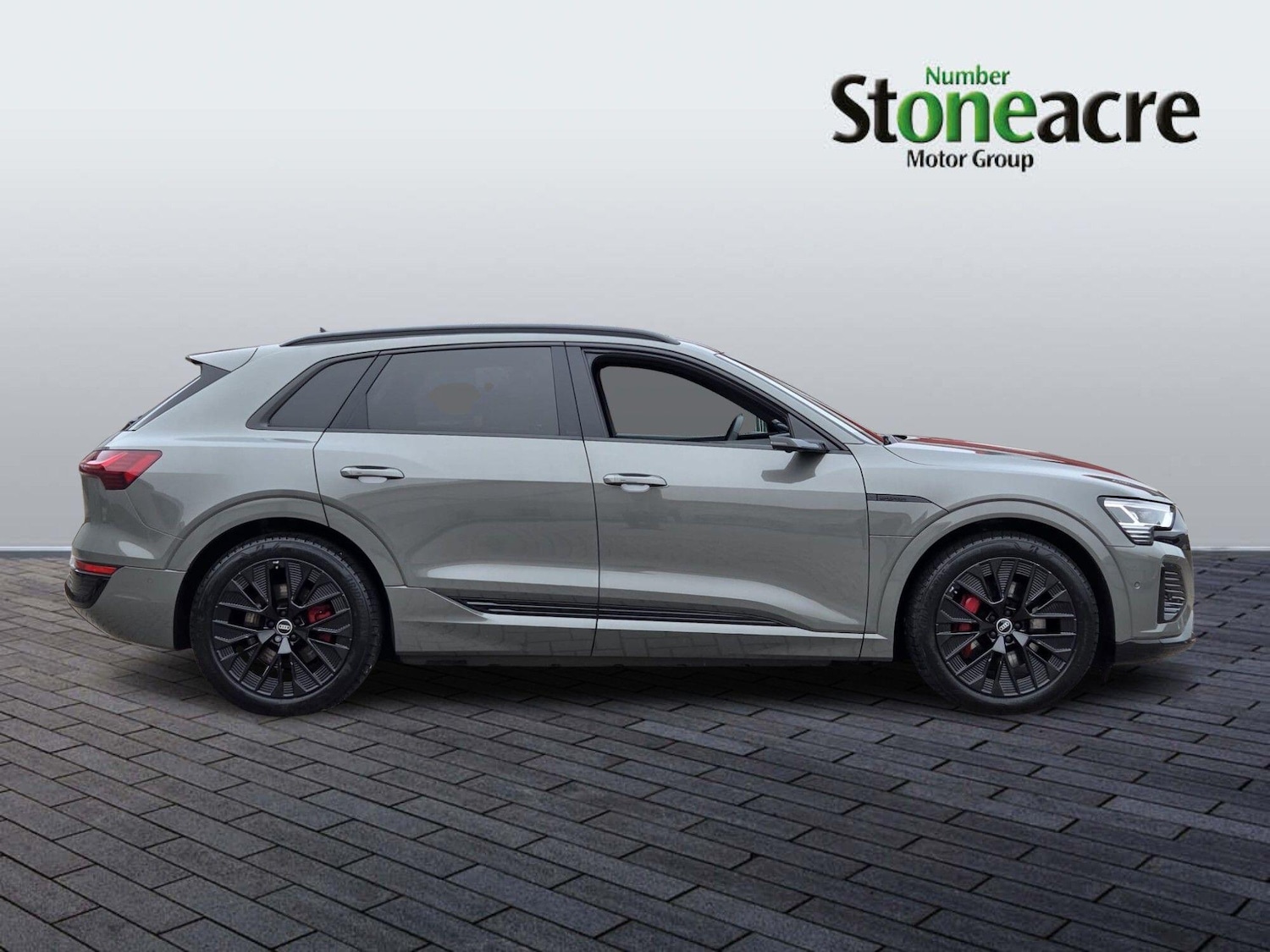 Used Audi Q8 2023 for sale - 77825233: Photo 2