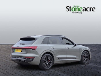 Used Audi Q8 2023 for sale - 77825233: Photo