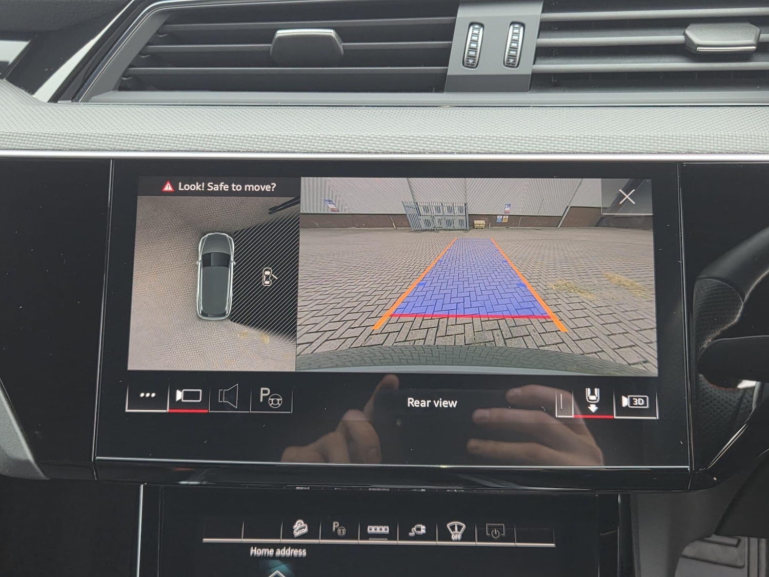 Used Audi Q8 2023 for sale - 77825233: Photo 47