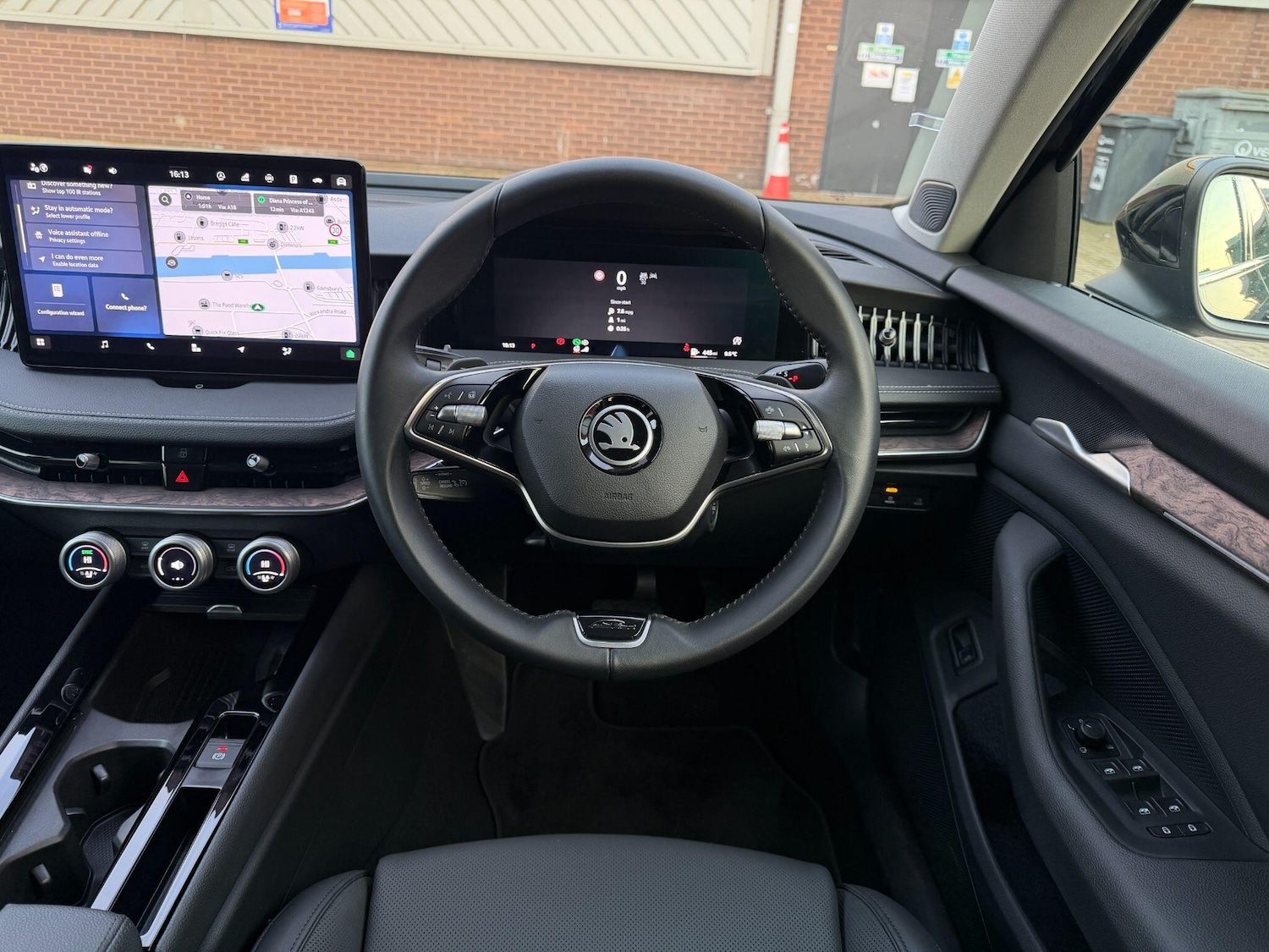 Used Skoda Superb 2024 for sale - 77523884: Photo 14