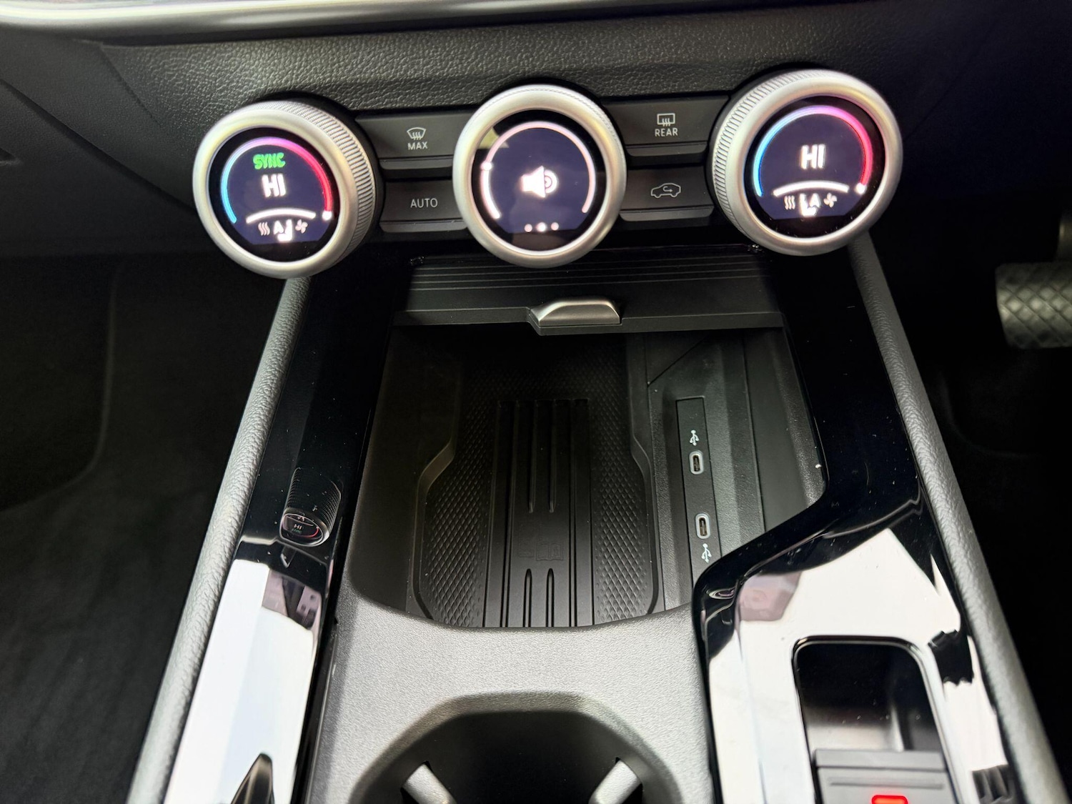 Used Skoda Superb 2024 for sale - 77523884: Photo 30