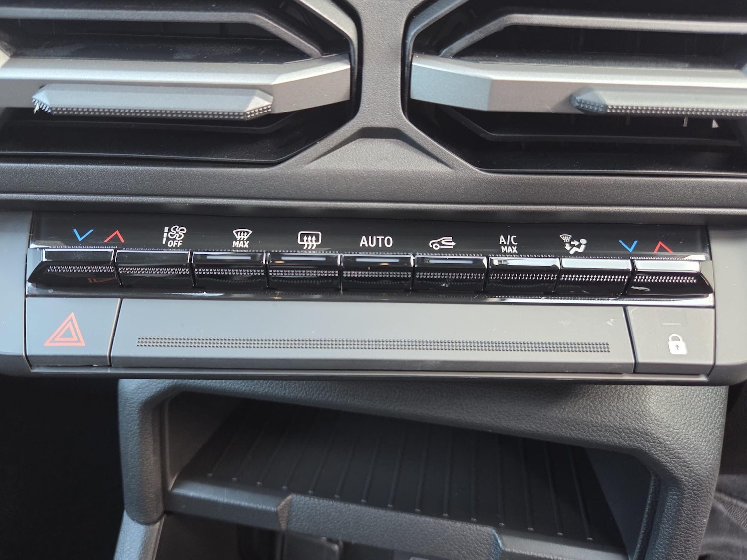 Used Dacia Bigster 2025 for sale - 77825123: Photo 32