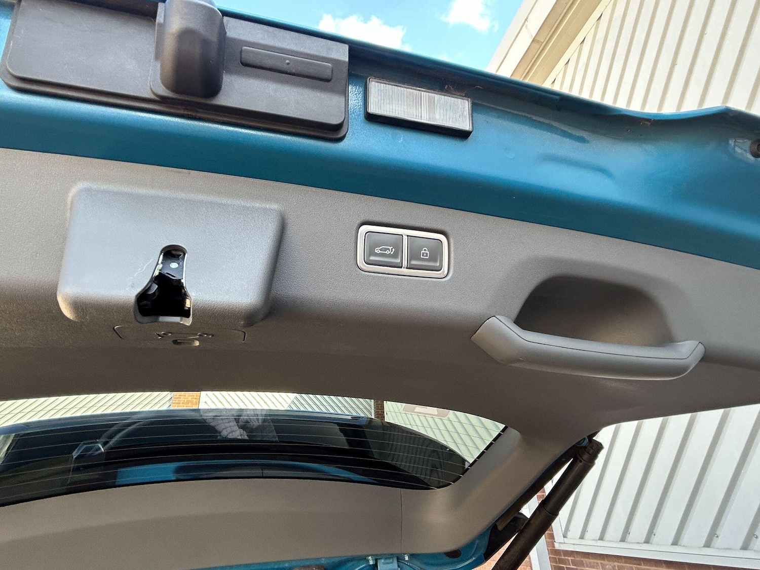 Used Kia EV9 2024 for sale - 76085153: Photo 15