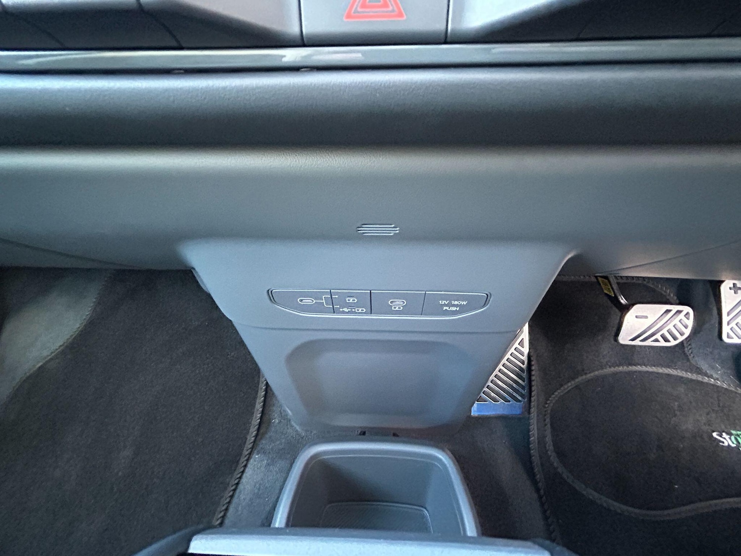 Used Kia EV9 2024 for sale - 76085153: Photo 43