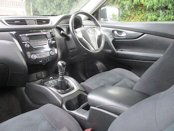 Used Nissan X-Trail 2016 for sale - 79570152: Photo