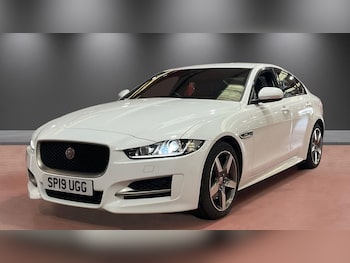 Used Jaguar XE 2019 for sale - 79245036: Photo