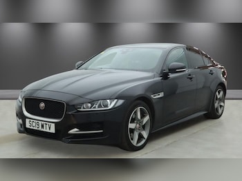 Used Jaguar XE 2019 for sale - 78805853: Photo