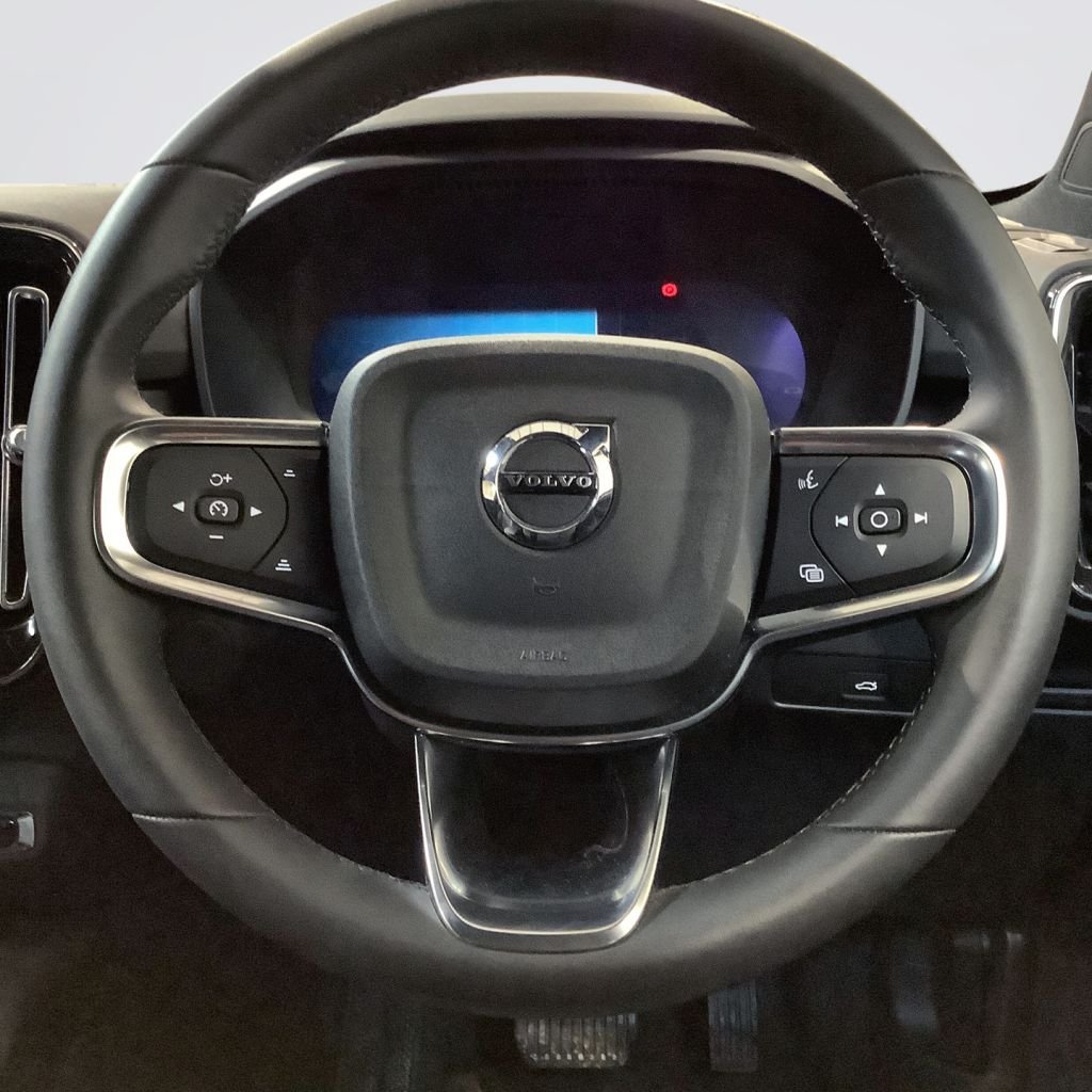 Used Volvo XC40 2023 for sale - 77627399: Photo 16