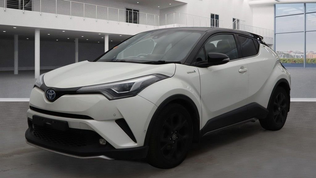 Used Toyota C-HR 2018 for sale - 76132671: Photo 2