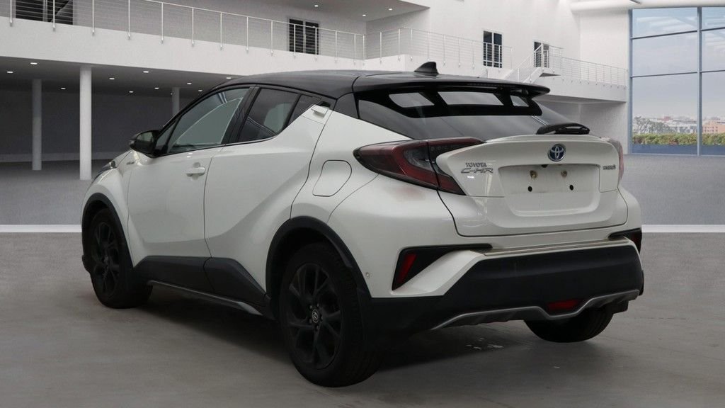 Used Toyota C-HR 2018 for sale - 76132671: Photo 3