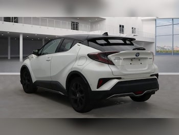 Used Toyota C-HR 2018 for sale - 76132671: Photo