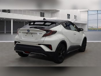 Used Toyota C-HR 2018 for sale - 76132671: Photo