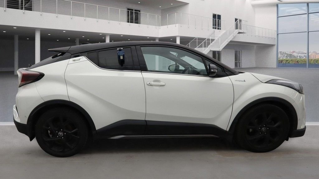Used Toyota C-HR 2018 for sale - 76132671: Photo 5