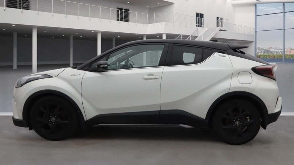 Used Toyota C-HR 2018 for sale - 76132671: Photo 6