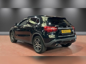 Used Mercedes-Benz GLA 2019 for sale - 79281256: Photo