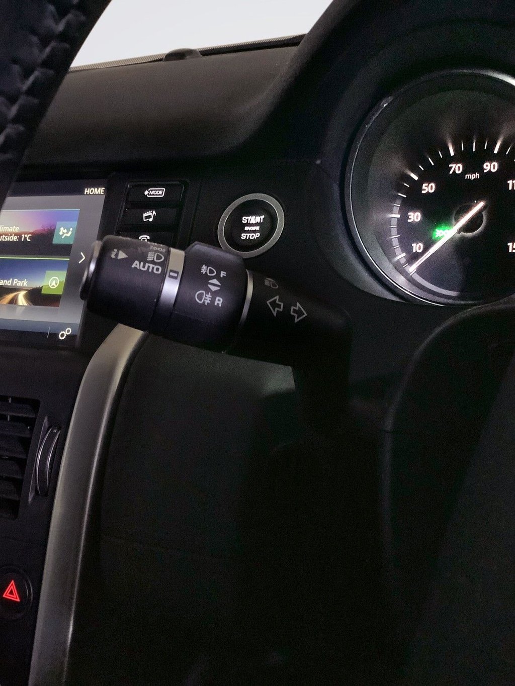 Used Land Rover Discovery Sport 2017 for sale - 76665676: Photo 17