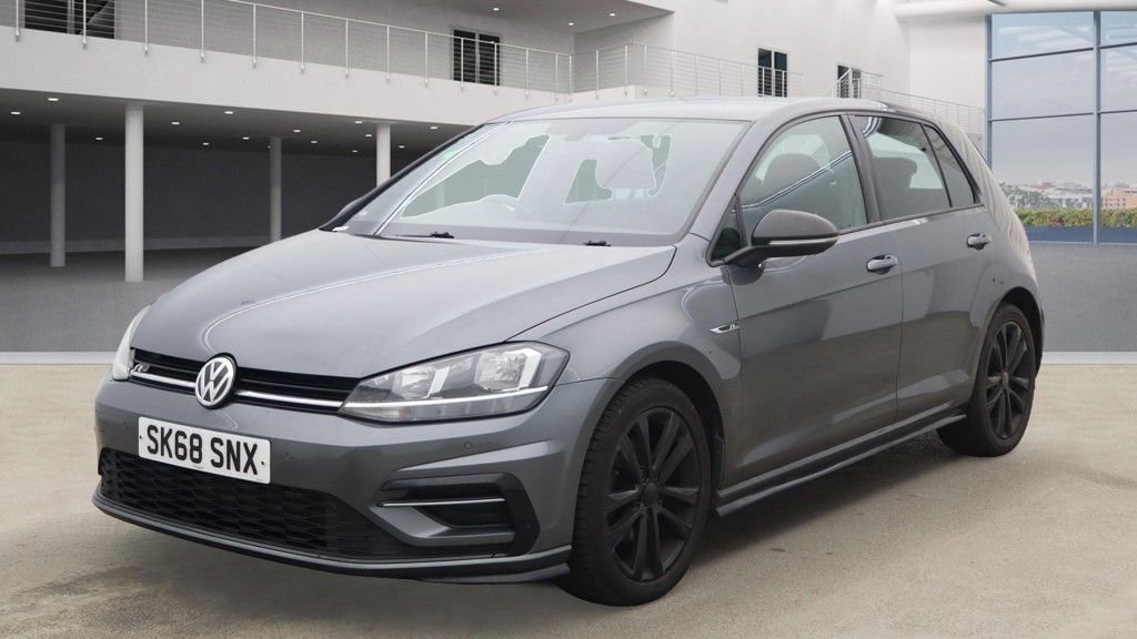 Used Volkswagen Golf 2018 for sale - 76376131: Photo 2