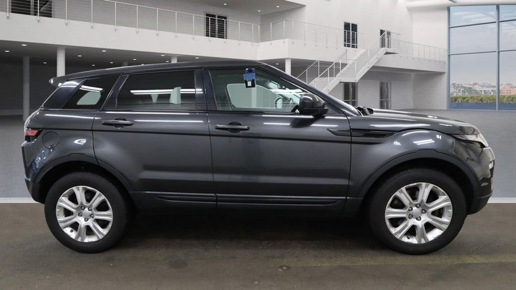 Used Land Rover Range Rover Evoque 2018 for sale - 76356486: Photo 5