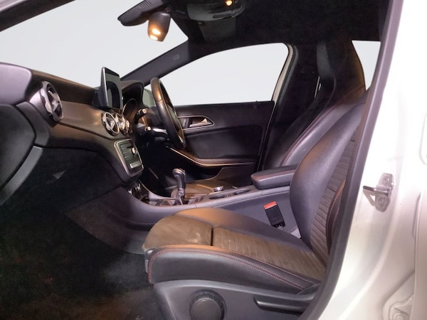 Used Mercedes-Benz GLA 2018 for sale - 76303581: Photo 12